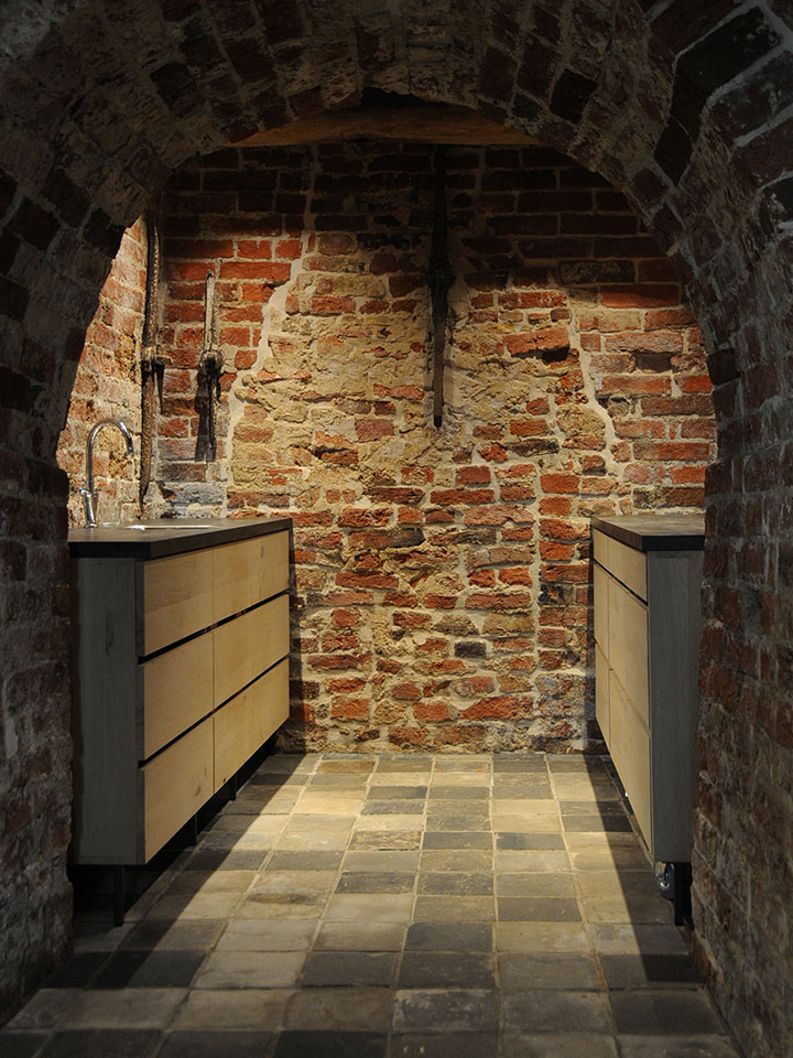 interieur kerk, pantry