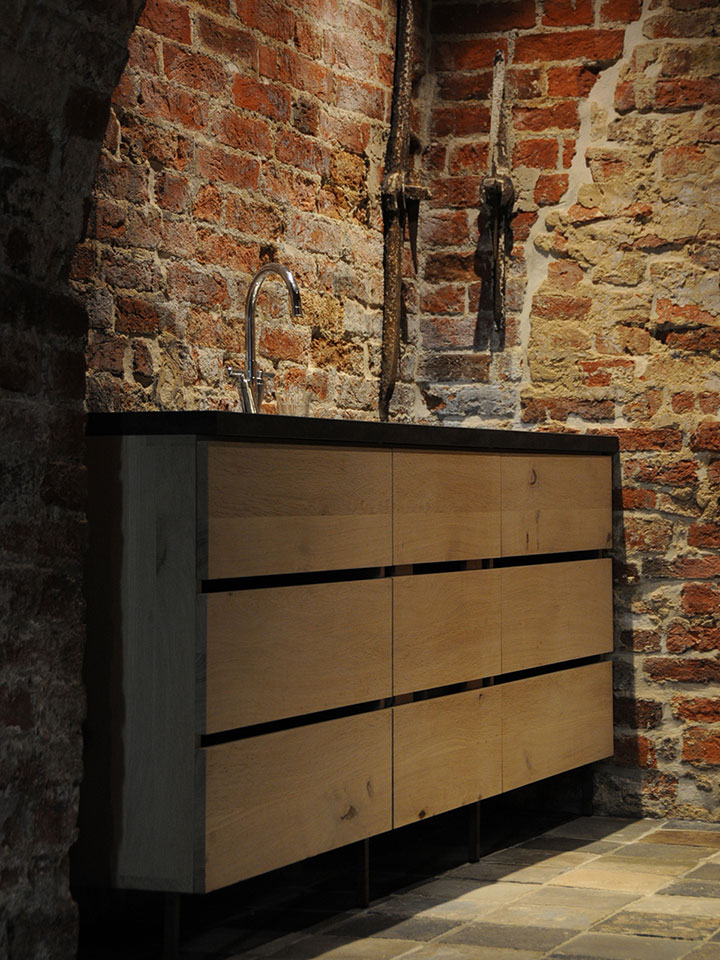  interieur kerk, pantry