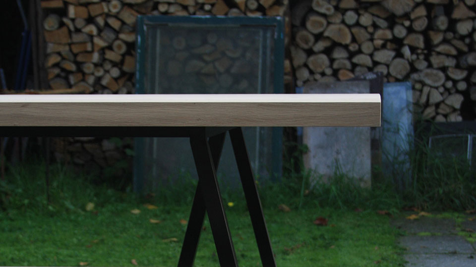 tafel + bank Buitenpost