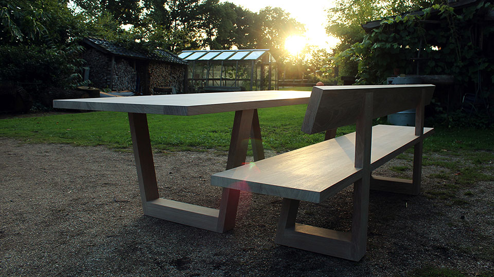 tafel + bank Kootstertille